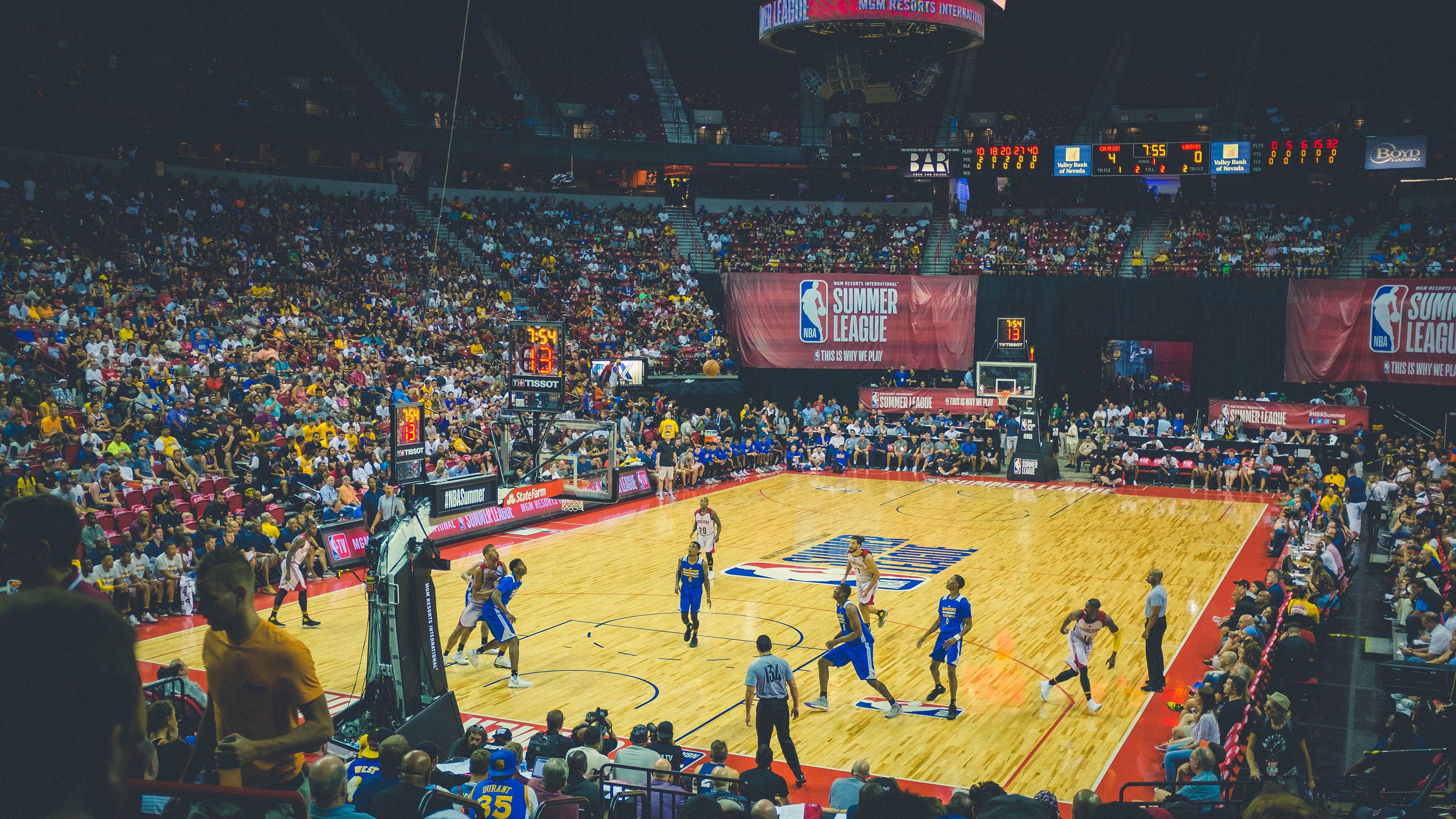 新王登基，班凯罗导演国王惊天翻盘，篮网成加冕背景板