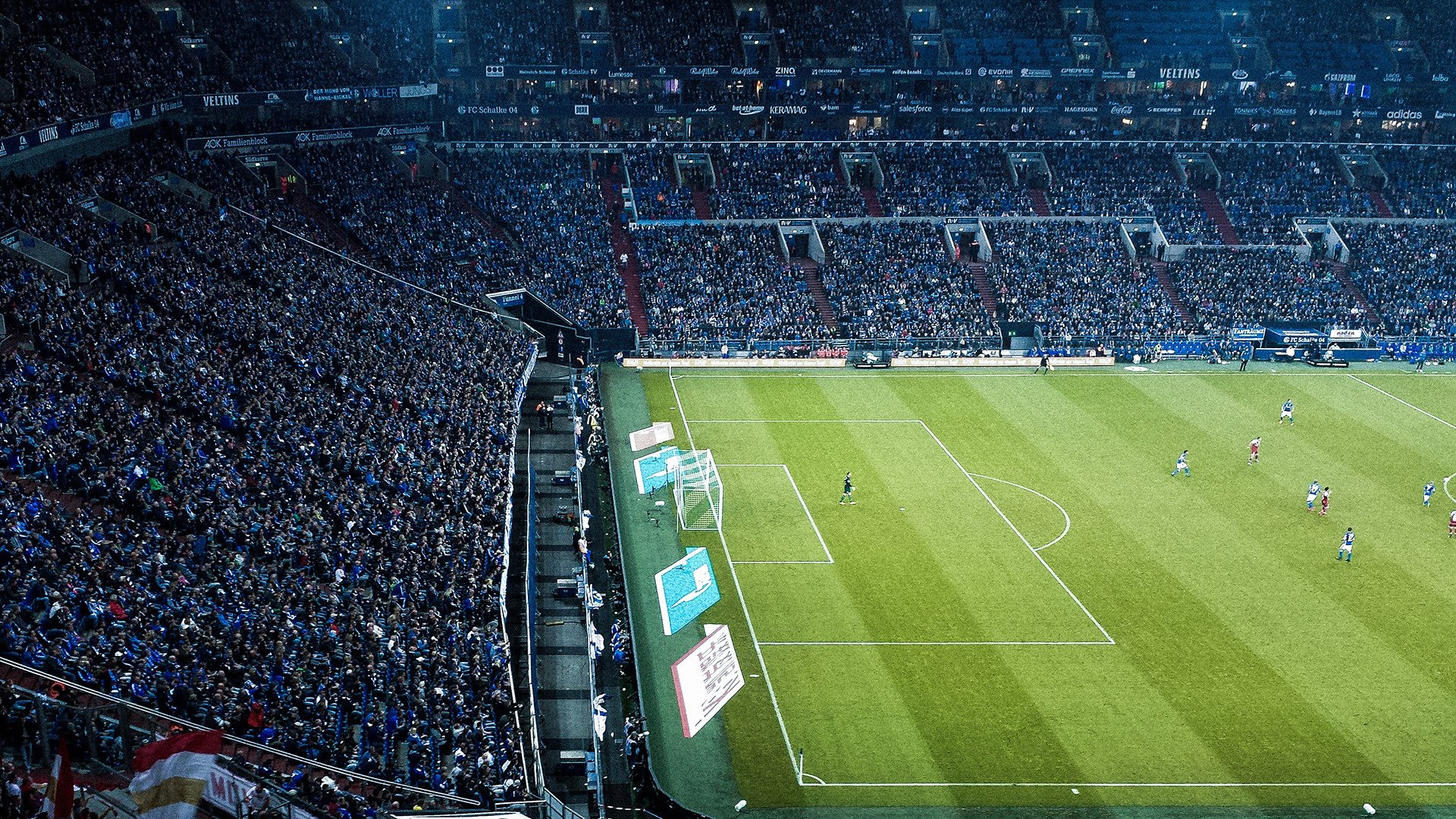 黄黑之刃刺穿蓝鹰心脏，维尼修斯关键回合不手软，多特蒙德奏响欧冠铁血战歌