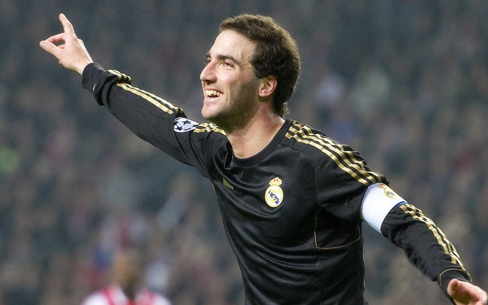 羽坛新纪元，马来西亚队轻取德国队，安赛龙惊艳四座改写格局